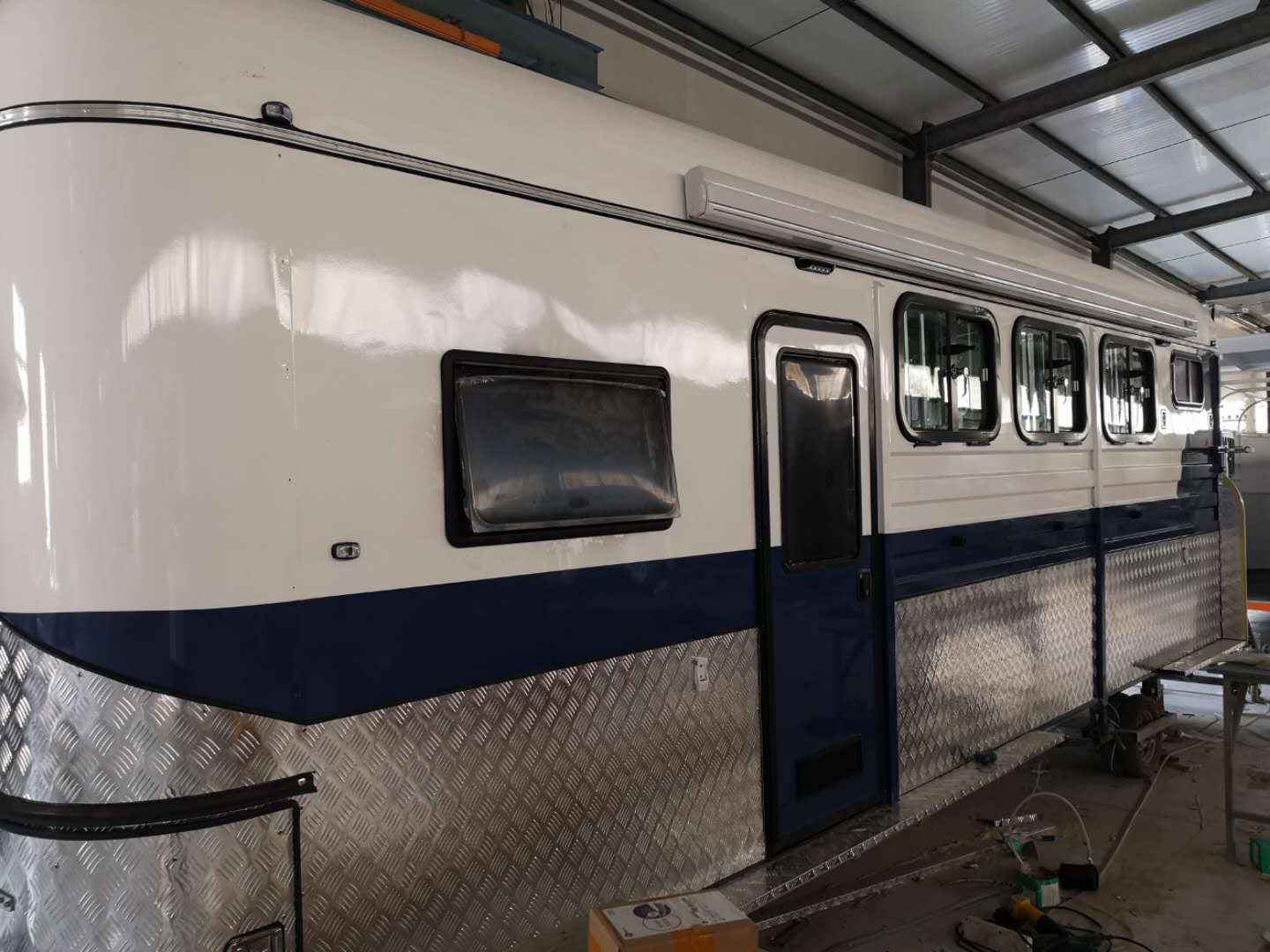 Flotteur de cheval personnalisé