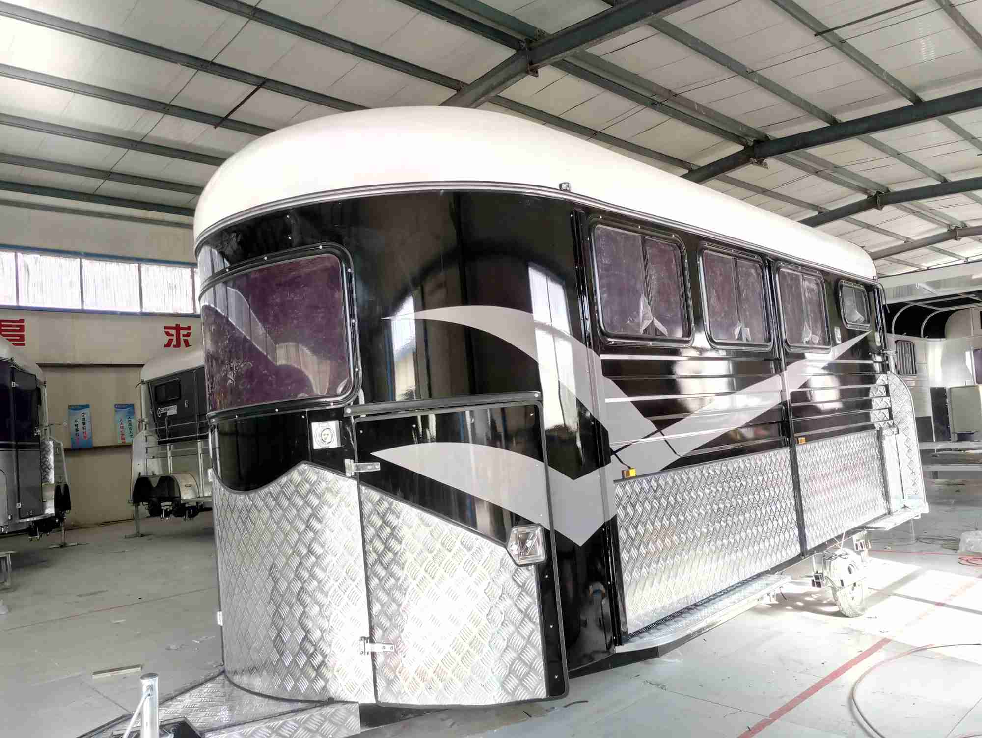 Flotteur de luxe pour 3 chevaux