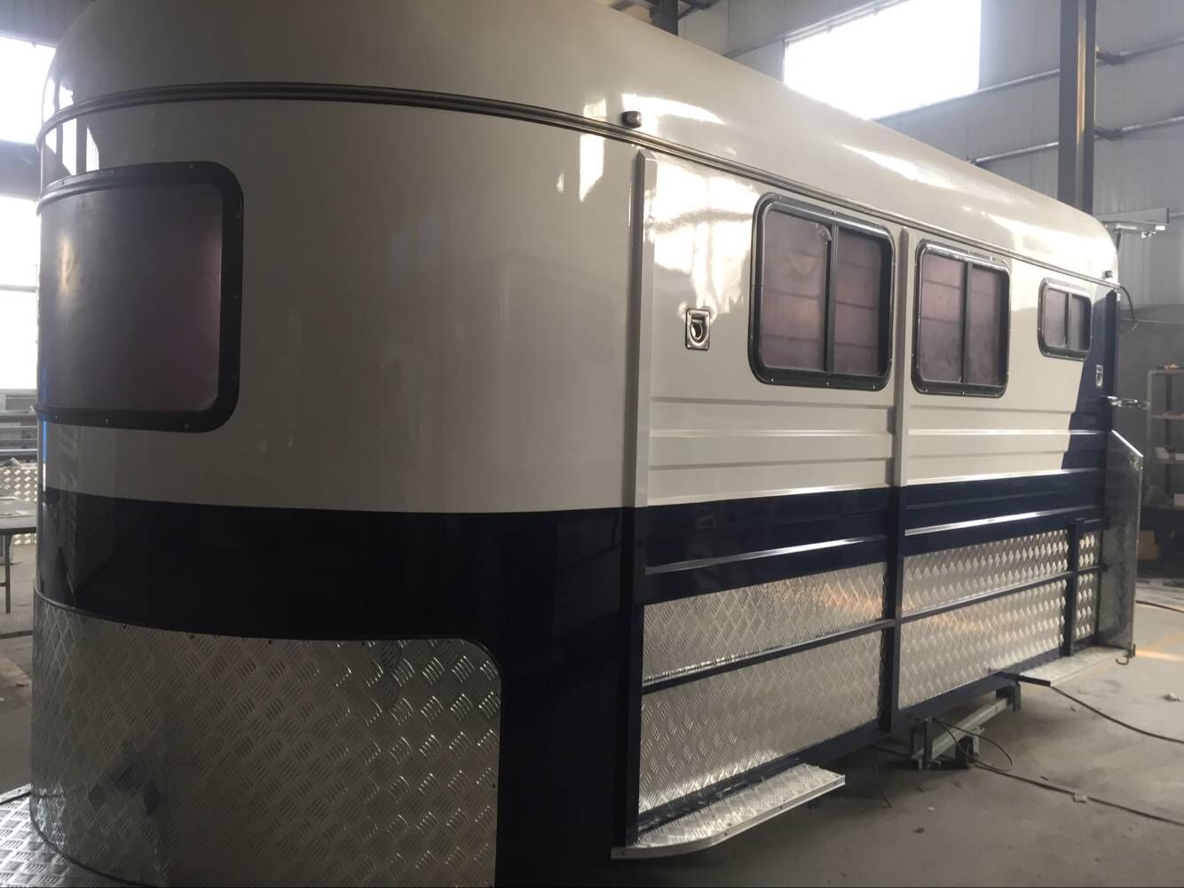 Flotteur à charge angulaire pour 3 chevaux