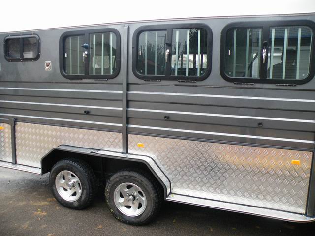 Flotteur de luxe pour 3 chevaux