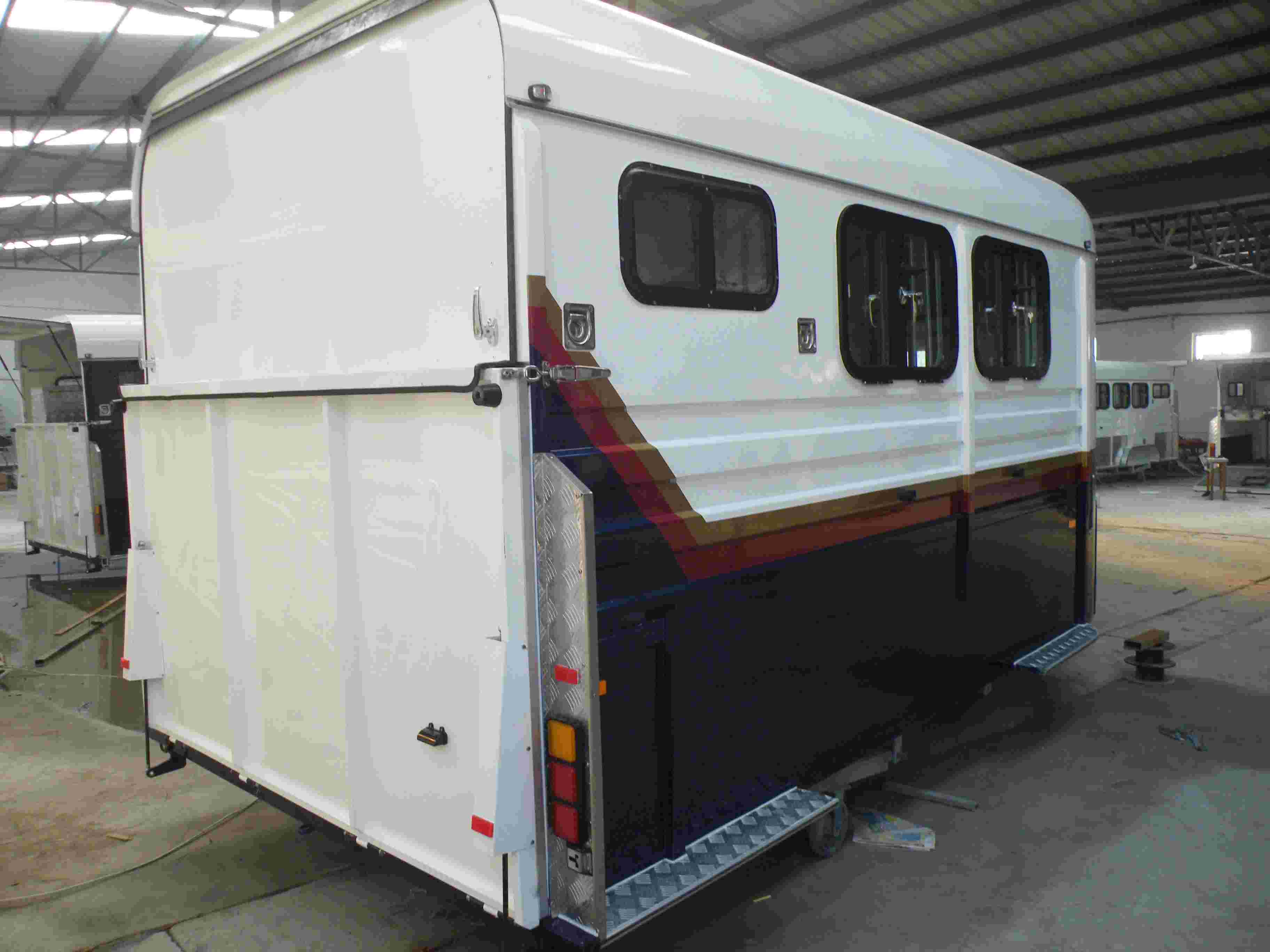 Flotteur à charge angulaire allongée pour 2 chevaux