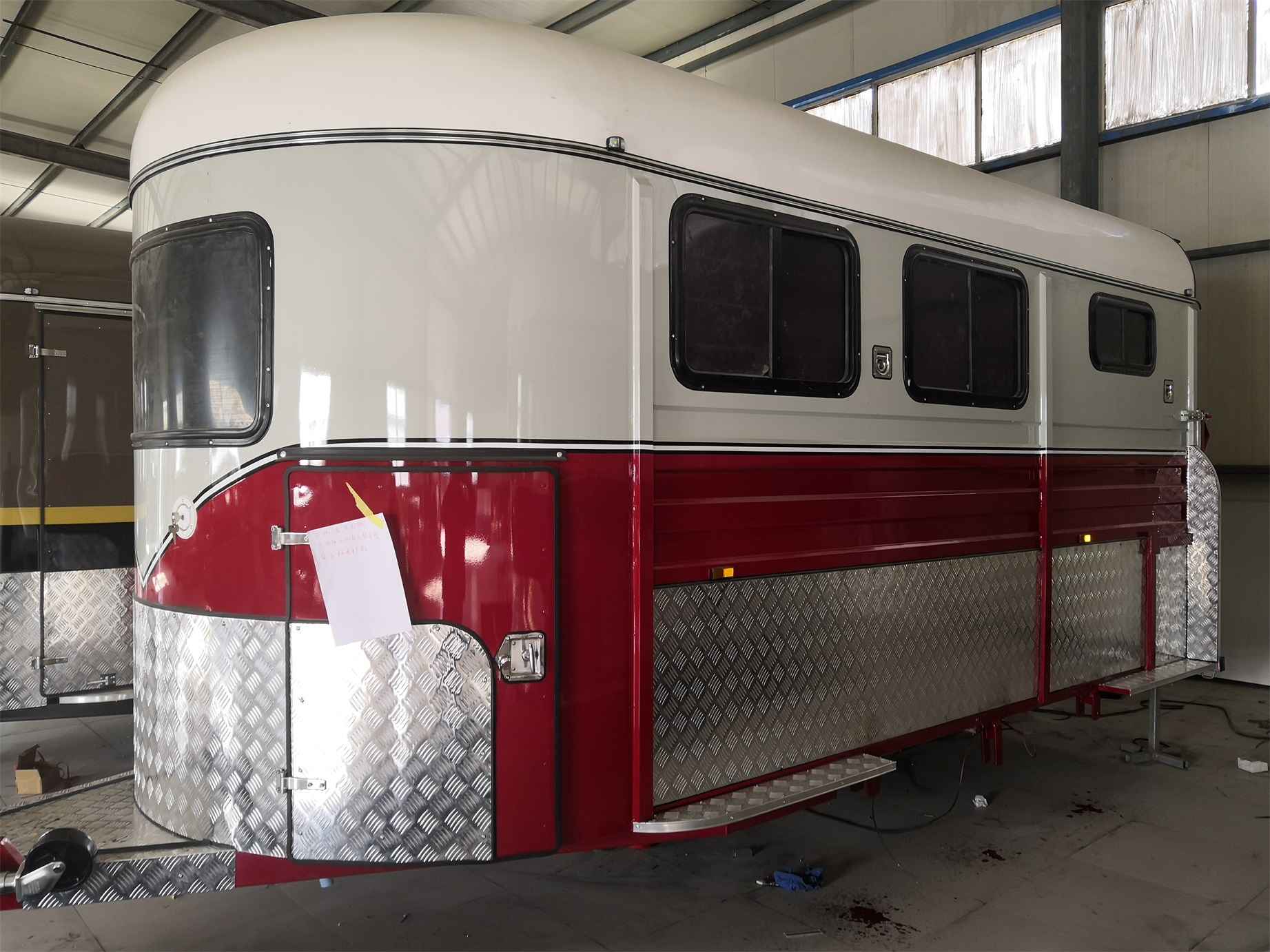 Flotteur à charge angulaire allongée pour 2 chevaux