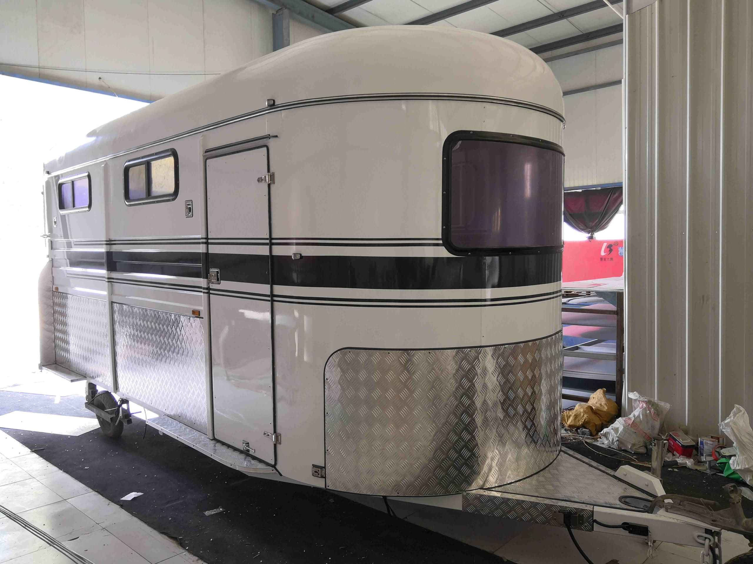 Flotteur de cheval personnalisé