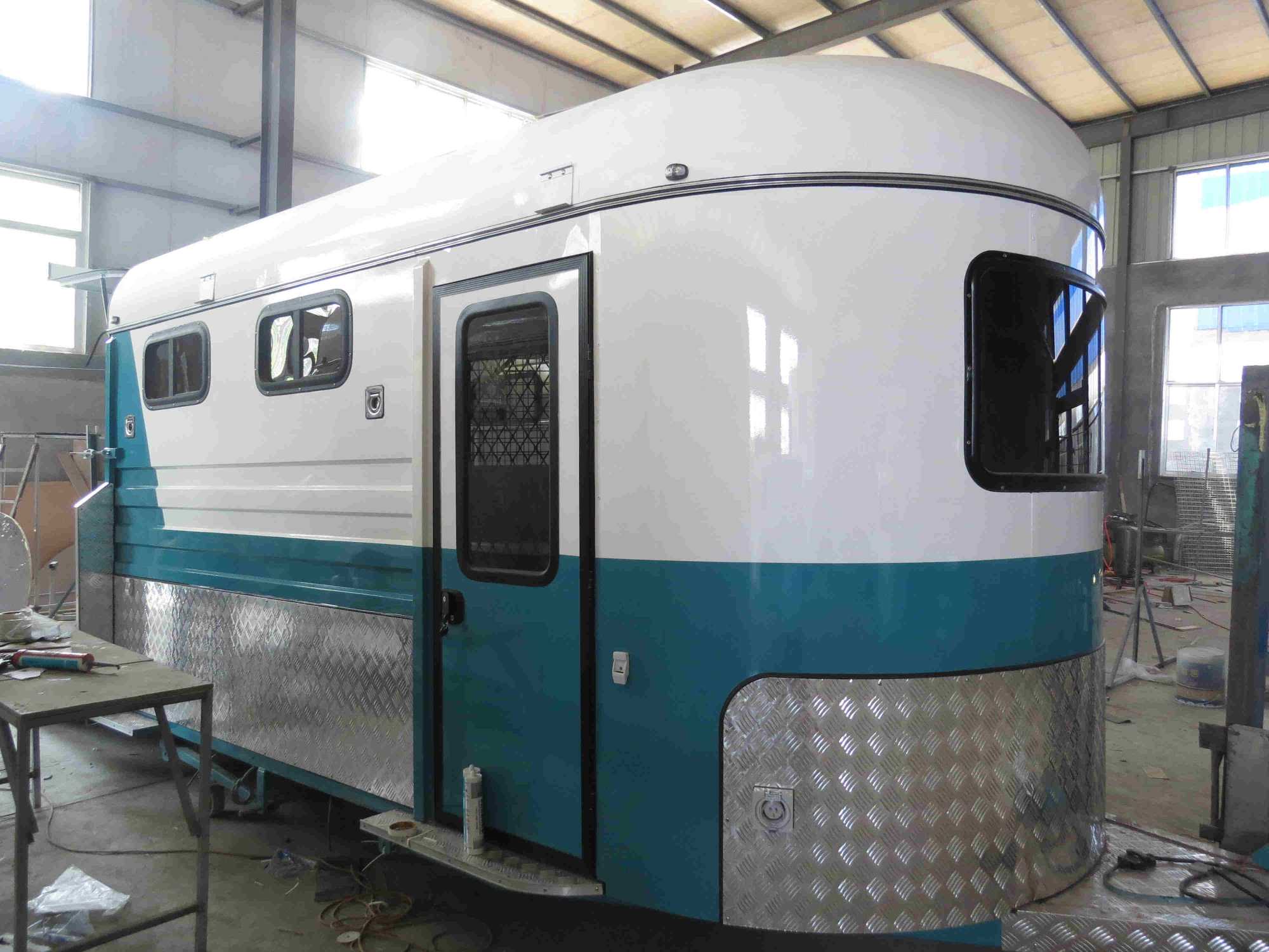 Flotteur à charge angulaire allongée pour 2 chevaux