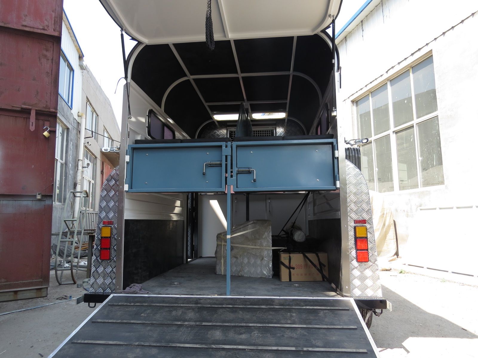 Flotteur de luxe pour 2 chevaux