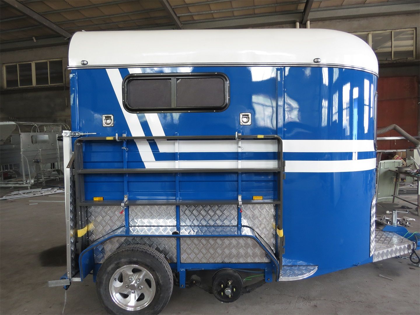 Flotteur de type standard pour 2 chevaux