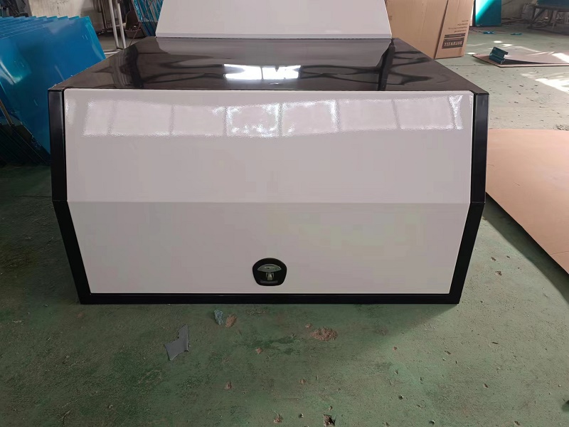 Auvent d'aile de mouette de camion compact