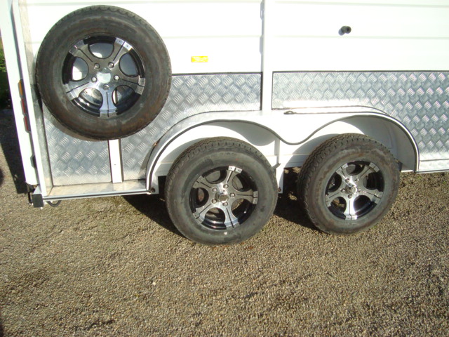 Flotteur de cheval à charge d'angle allongé pour 2 chevaux