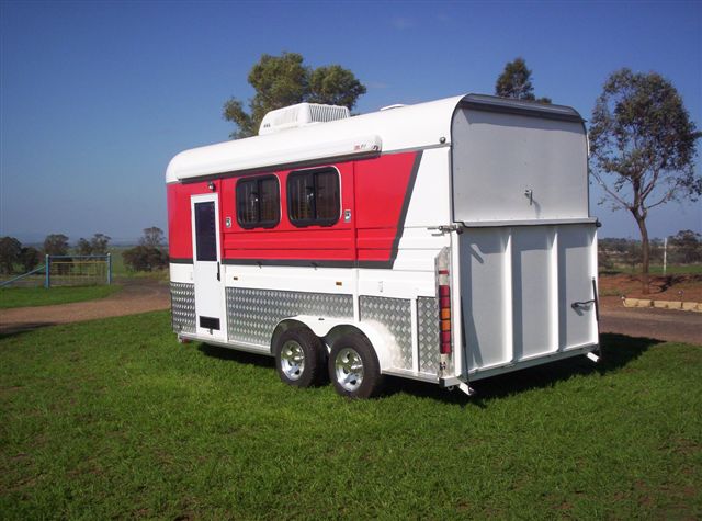 Flotteur de cheval à charge d'angle allongé pour 2 chevaux
