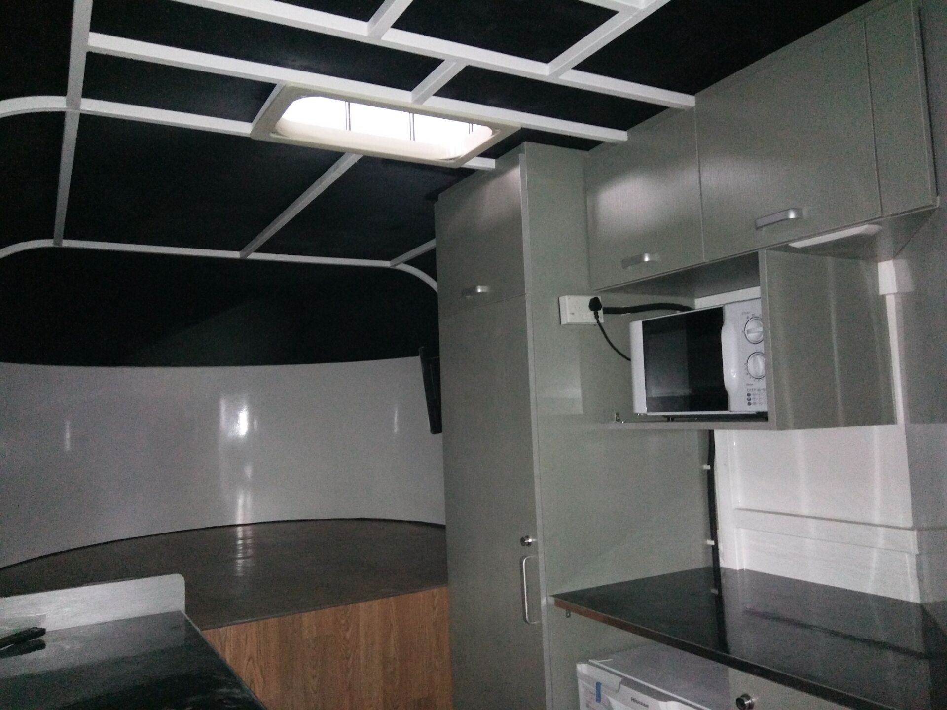 remorque à chevaux à devant carré sur mesure