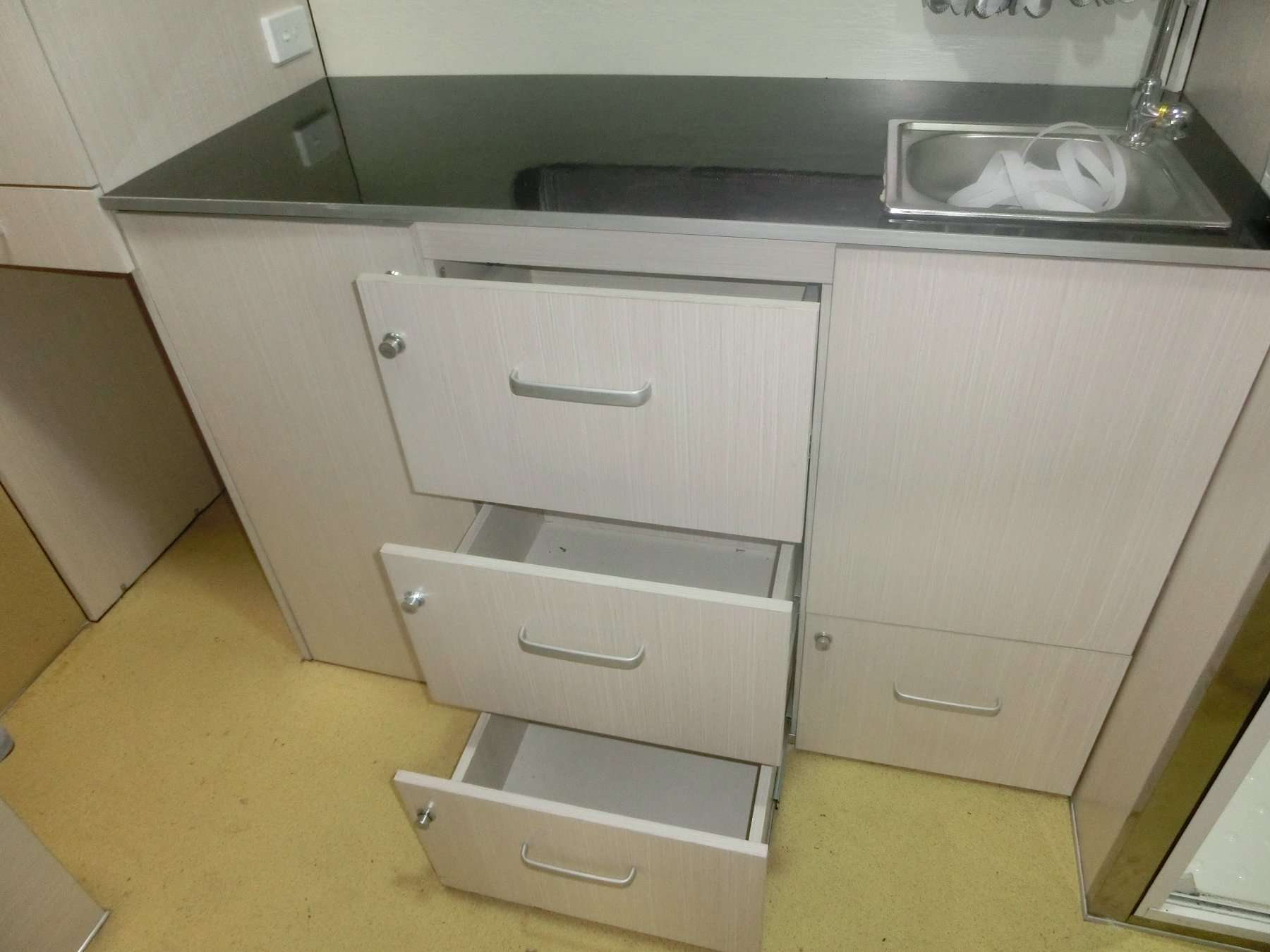 remorque à chevaux à devant carré sur mesure