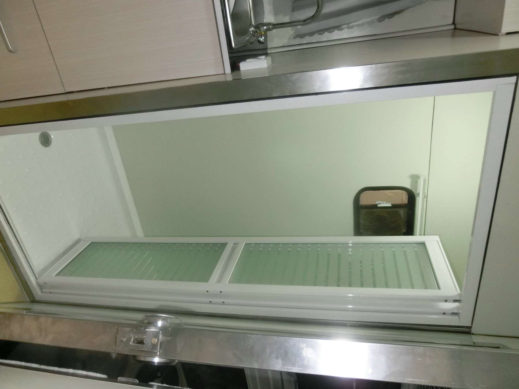 remorque à chevaux à devant carré sur mesure