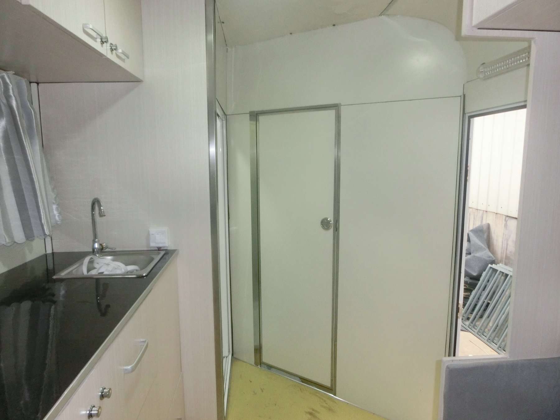 remorque à chevaux à devant carré sur mesure