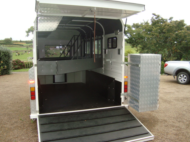 1727685280150976.jpg 1727685280150976.jpg