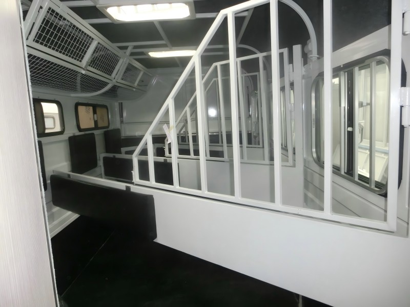 remorque à chevaux à devant carré sur mesure remorque à chevaux à devant carré sur mesure